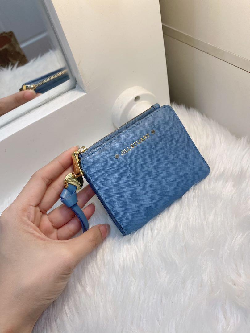 Jill stuart wallet (Category: Luxury Bags & Wallets) located in Cainta. Submitted by moonchild1215 (Listing ID 1167653210, Image 1). Description: .