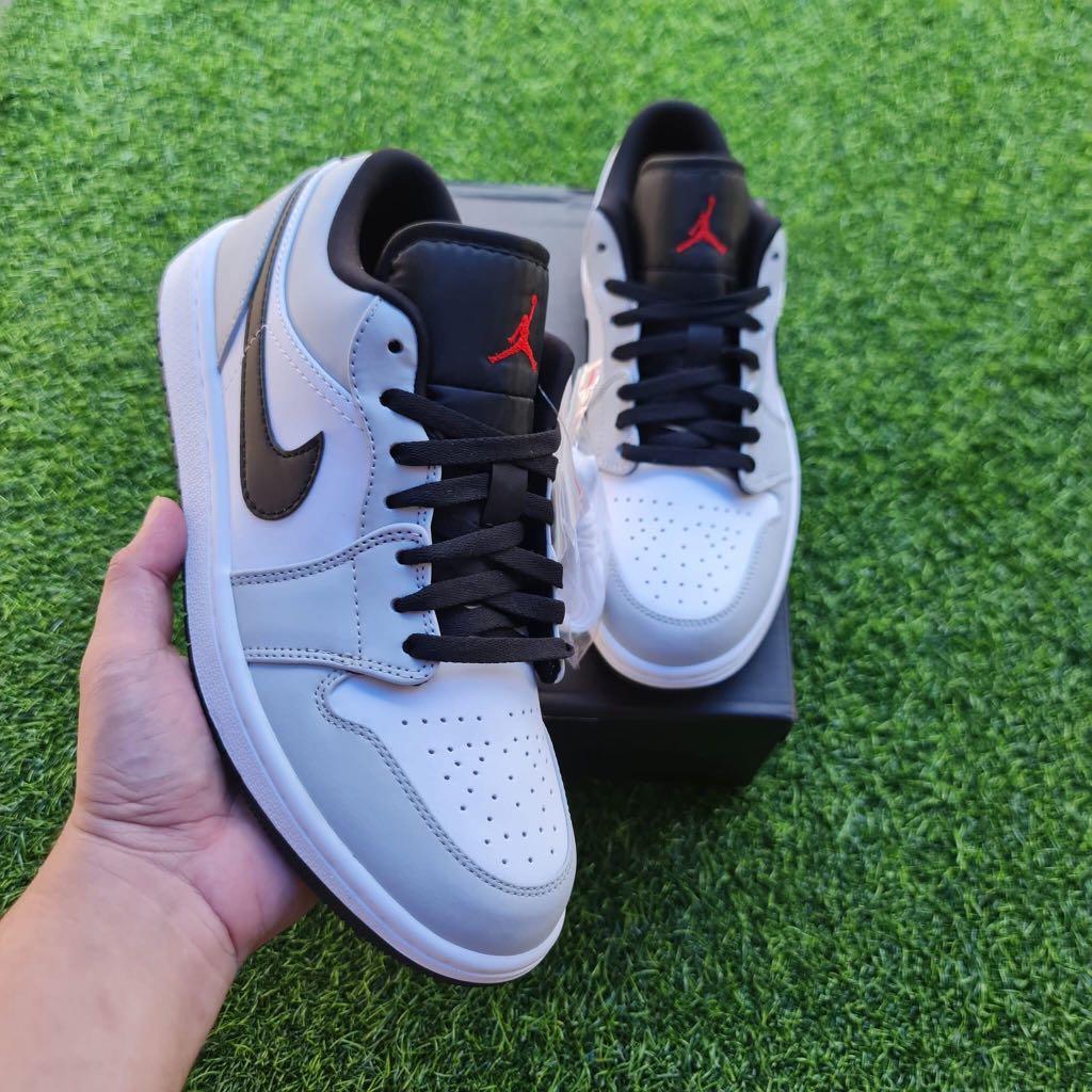 Jordan 1 Low Smoke Grey (Category: Sneakers) located in Manila. Submitted by aandakicksandapparelsofficial (Listing ID 1167660105, Image 2). Description: Pay First, Free Socks and Paper Bag Available sizes in Euro are 41 to 45 Only. Add 250 pesos Shipping Nationwide Thru J&T or JRS. Lalamove Delivery Fee will be checked Depend on your Location. For Inquiries and Orders, Kindly DM us here at Carousell..