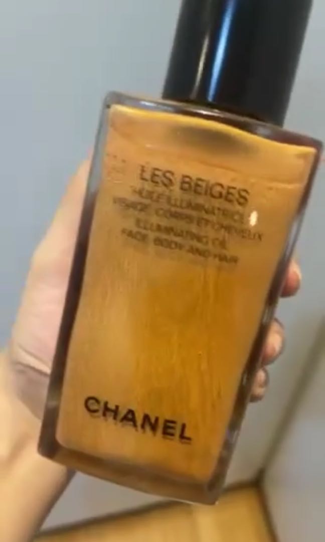 LIMITED Chanel Les Beiges Illuminating Dry Oil, Beauty & Personal Care,  Bath & Body, Body Care on Carousell