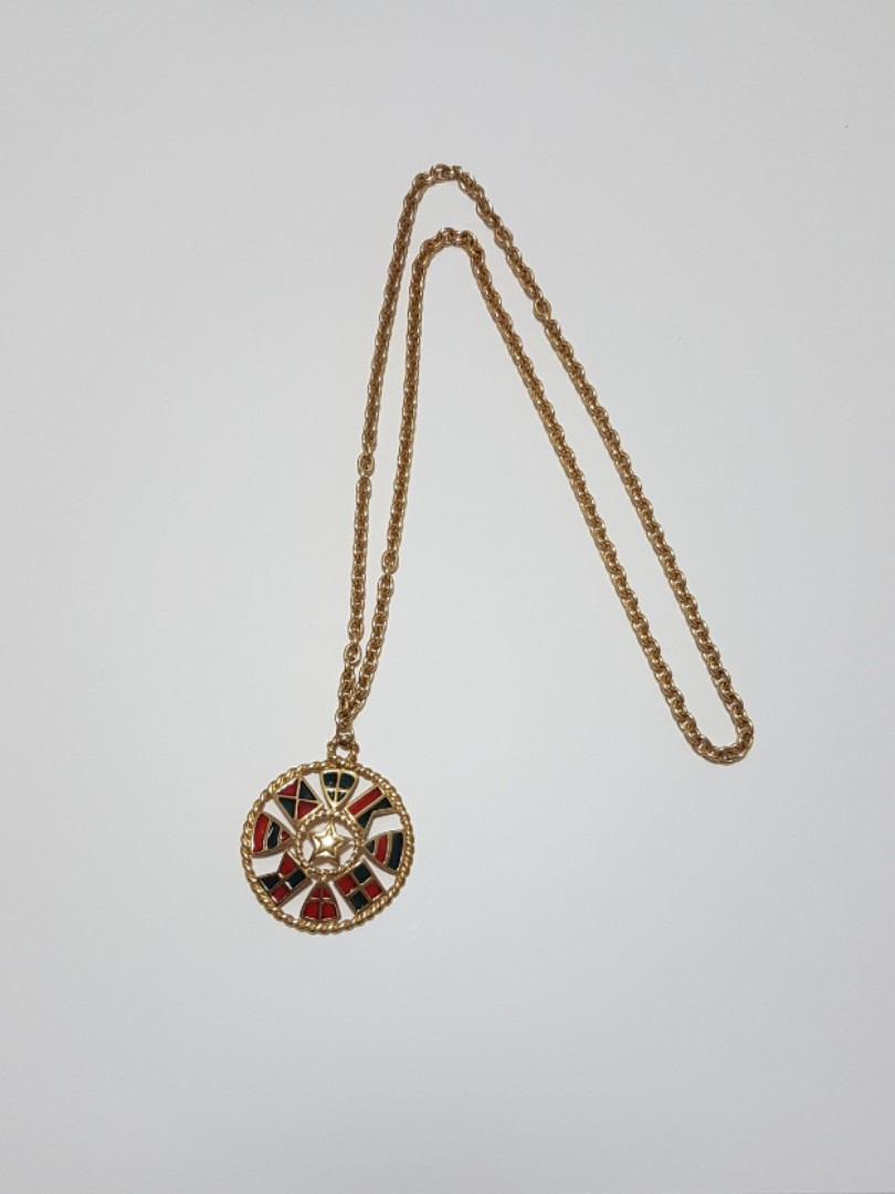 Trifari online tm necklace