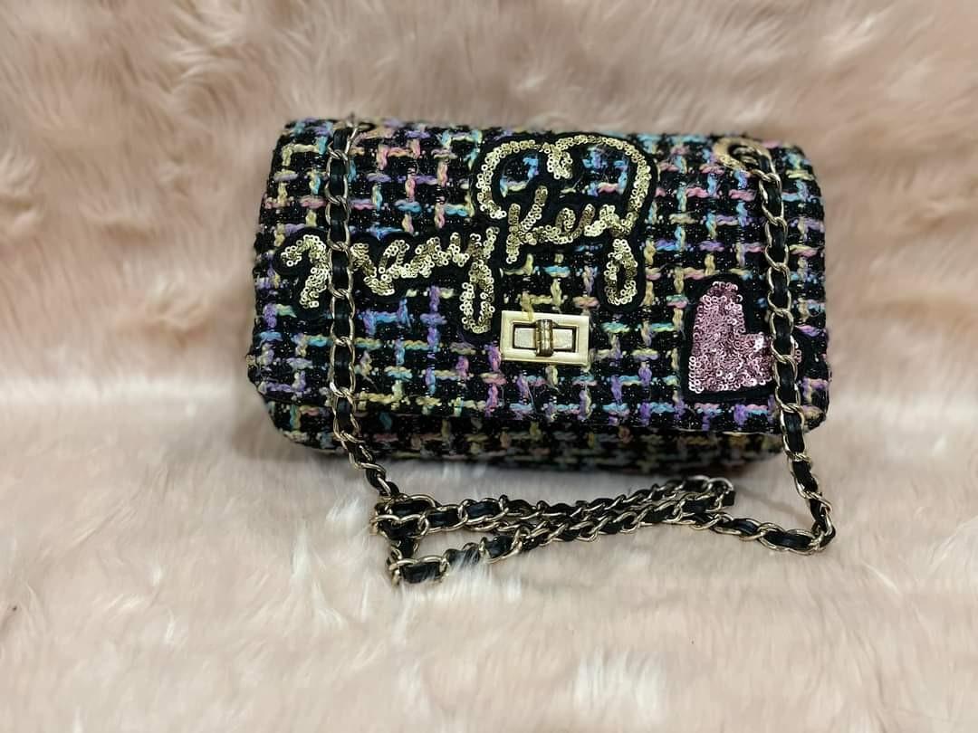 MARY KAY CHAIN SLING