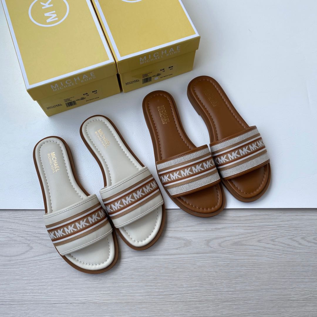 Michael Kors Sadler Slide Sandals, Women's Fashion, Footwear, Flats on  Carousell