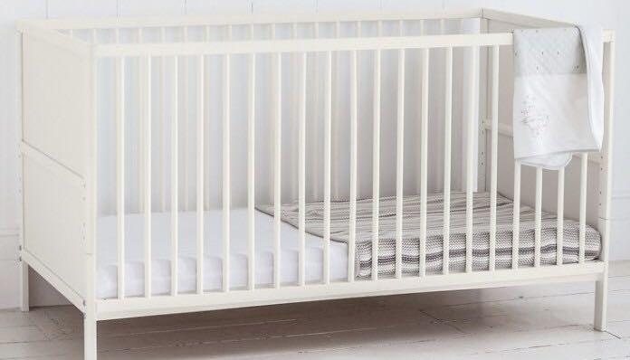 Balham sale cot bed