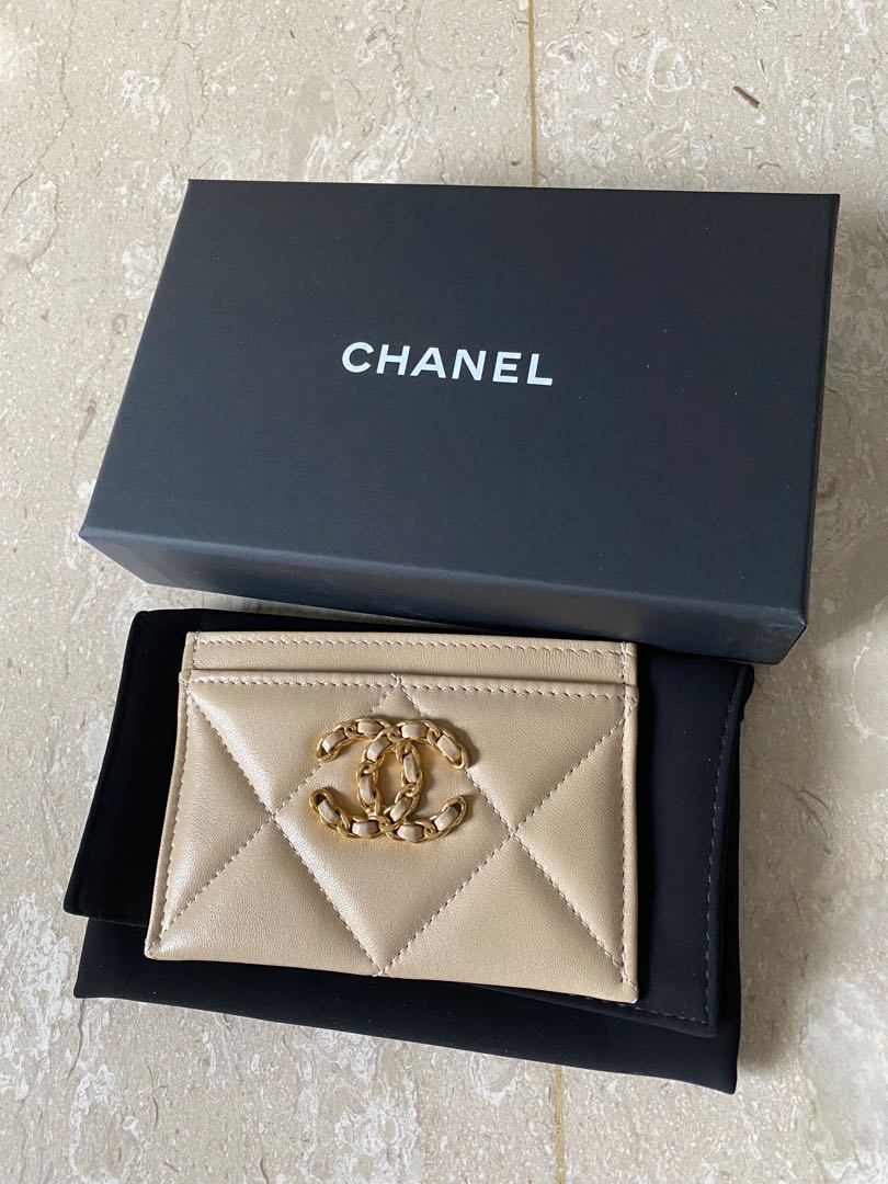 New Chanel 19 Lambskin Classic Card holder beige wallet small logo, Women's  Fashion, Bags & Wallets, Wallets & Card Holders on Carousell
