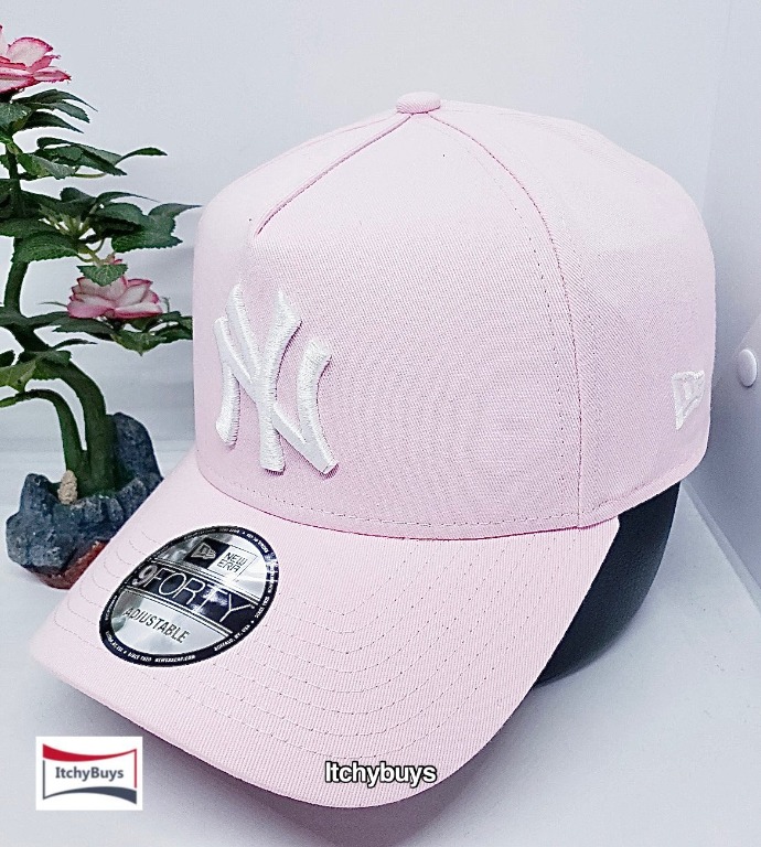 New York Yankees New Era White/Pink Shimmer Shine 9FORTY Adjustable Ha