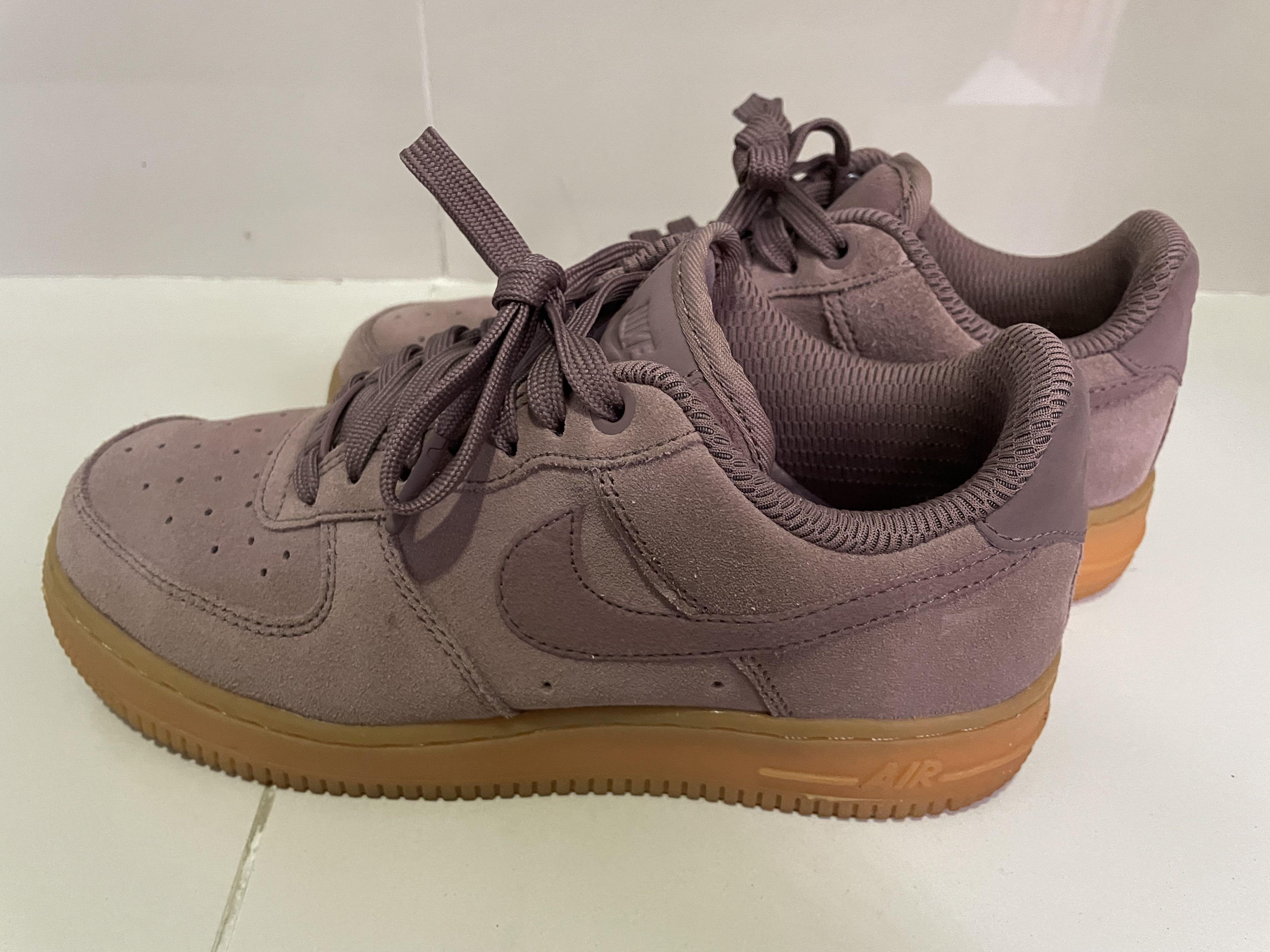 Nike air force outlet 1 mauve gum sole