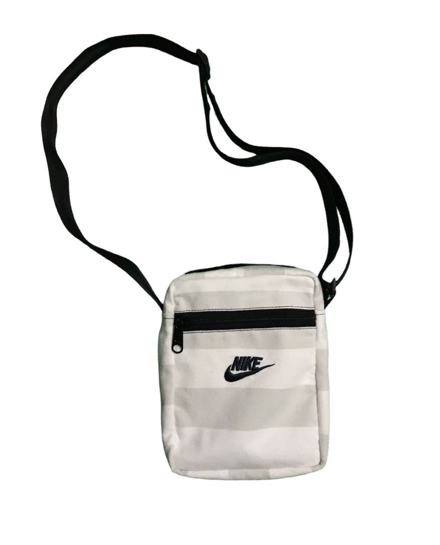 Harga sling deals bag nike original