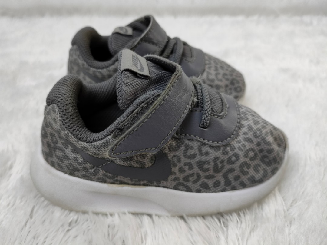 Nike tanjun cheetah shop
