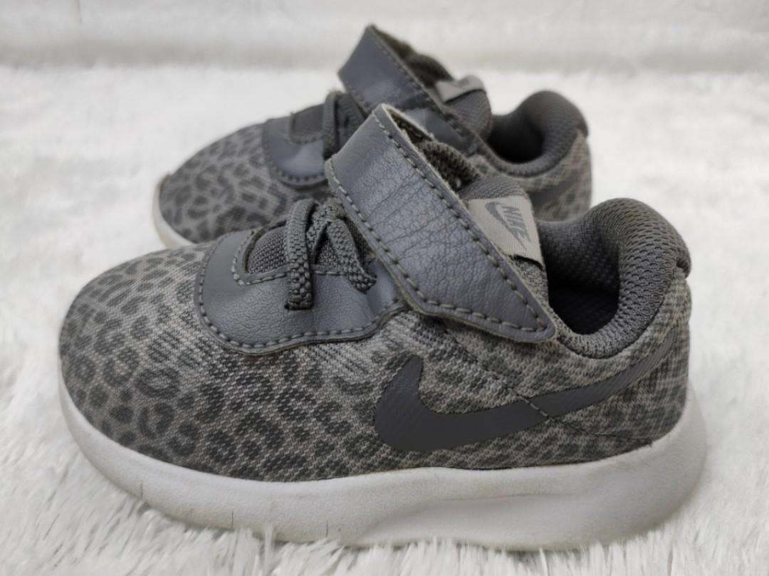 Nike tanjun cheetah shop