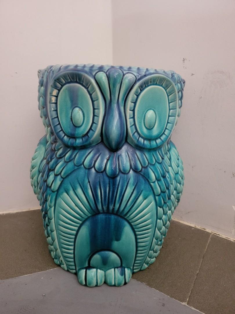 Owl top garden stool