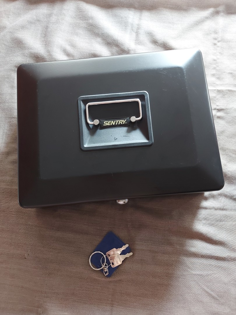 Sentry Cash Box, Furniture & Home Living, Security & Locks, Safe on