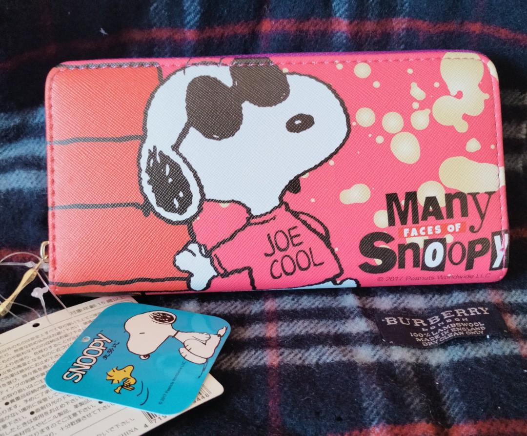 Snoopy Peanuts wallet, Women's Fashion, Bags & Wallets, Wallets & Card