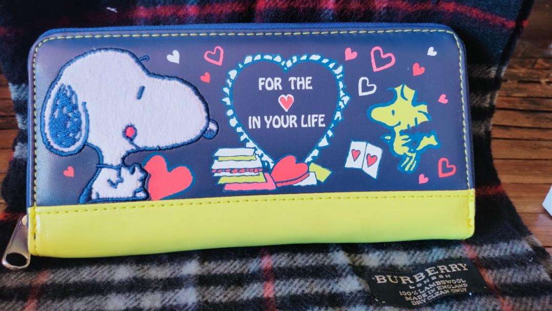 Snoopy Peanuts wallet, Women's Fashion, Bags & Wallets, Wallets & Card