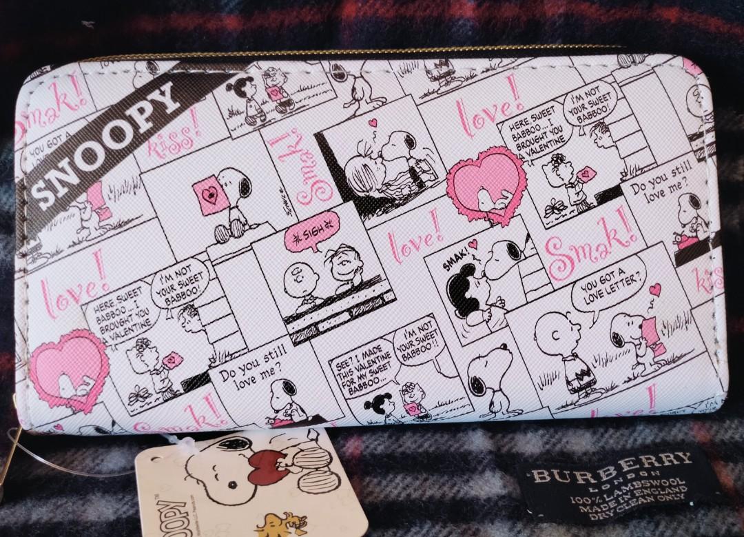 Snoopy Peanuts wallet, Women's Fashion, Bags & Wallets, Wallets & Card