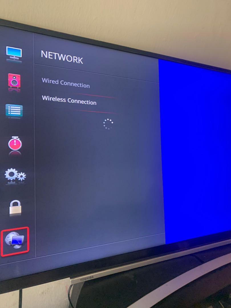 Toshiba Smart Tv FullHD 40inches Fullbox complete set, TV & Home