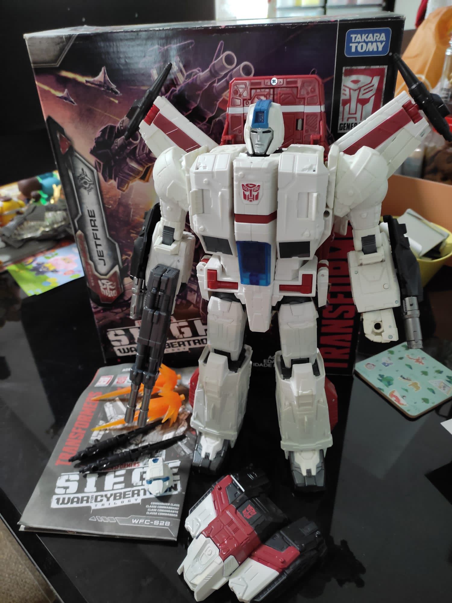 Transformers siege Jetfire complete with box., Hobbies & Toys, Toys