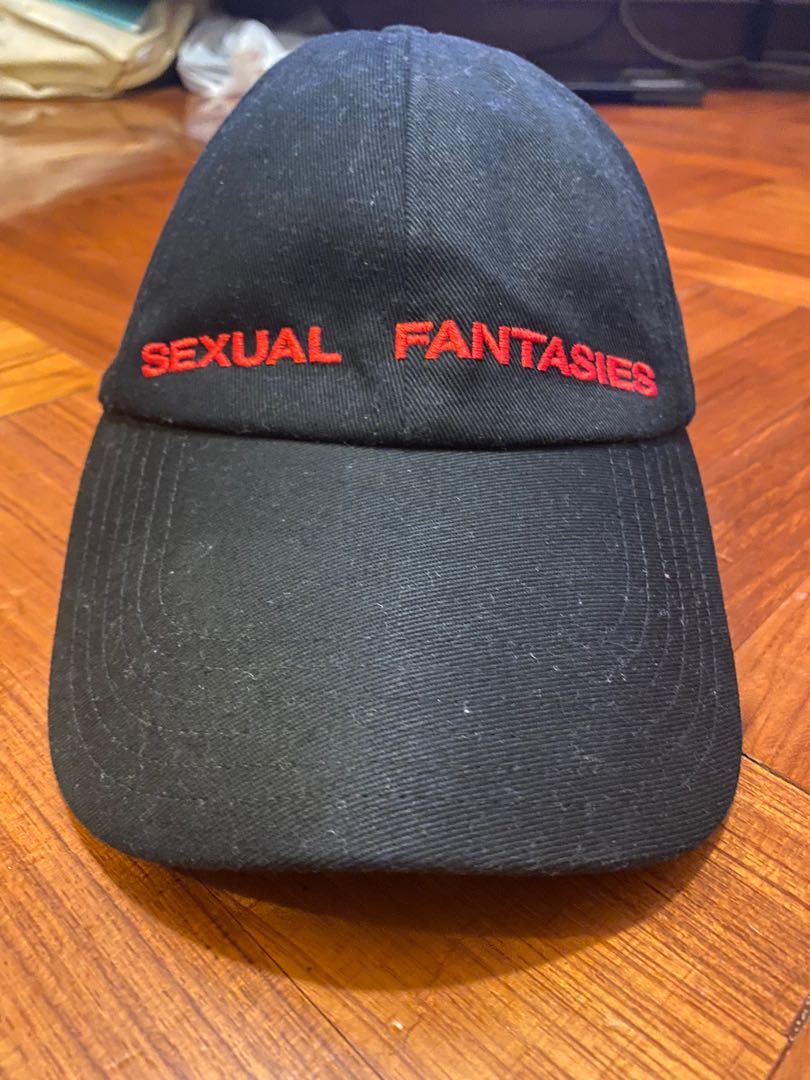 Vetements Sexual Fantasies Hat Cap, 男裝, 手錶及配件, 棒球帽、帽 