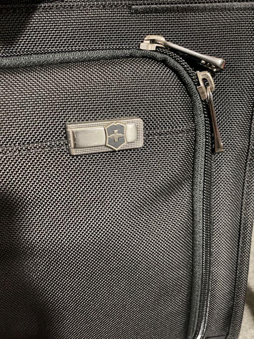 Victorinox Briefcases, Men's Fashion, Bags, Briefcases on Carousell