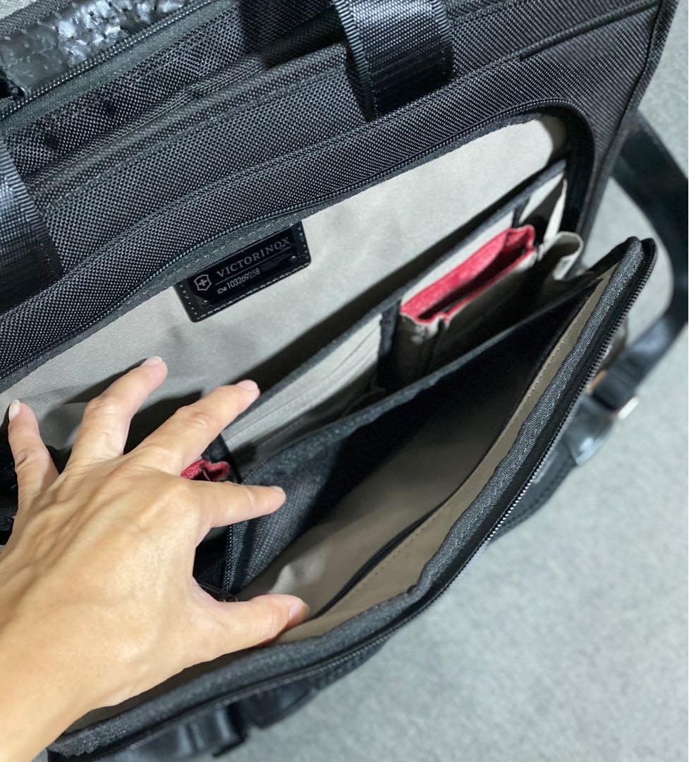 Victorinox Briefcases, Men's Fashion, Bags, Briefcases on Carousell
