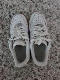 White Nike Air Force 1