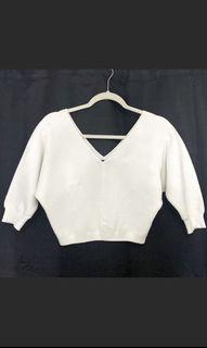 White short sleeve crop top from FASHION COLLECTION ✨