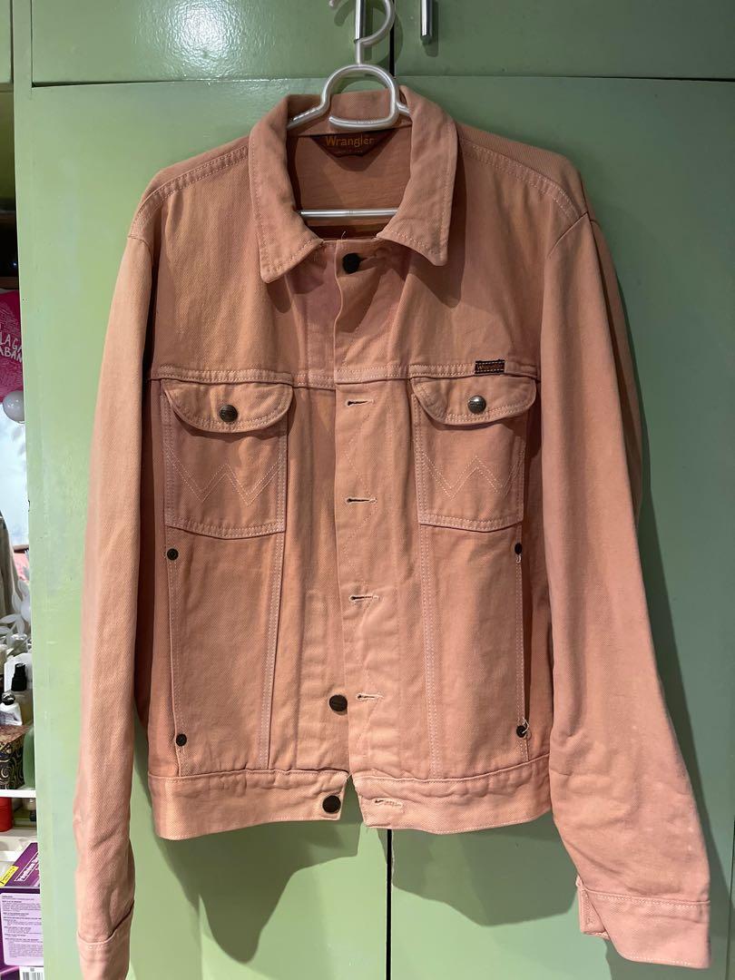Wrangler Tan Denim Jacket: M-L, Women's Fashion, Coats, Jackets and  Outerwear on Carousell