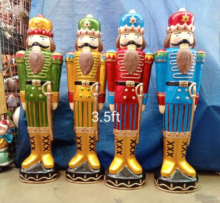 3.5FT NUTCRACKER DECOR, Furniture & Home Living, Home Decor, Other Home Decor on Carousell