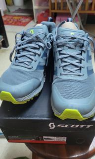 （分類：）位於 。 由 isaacto0002 提交（商品編號 1168003285，圖片 1）。簡介： 。