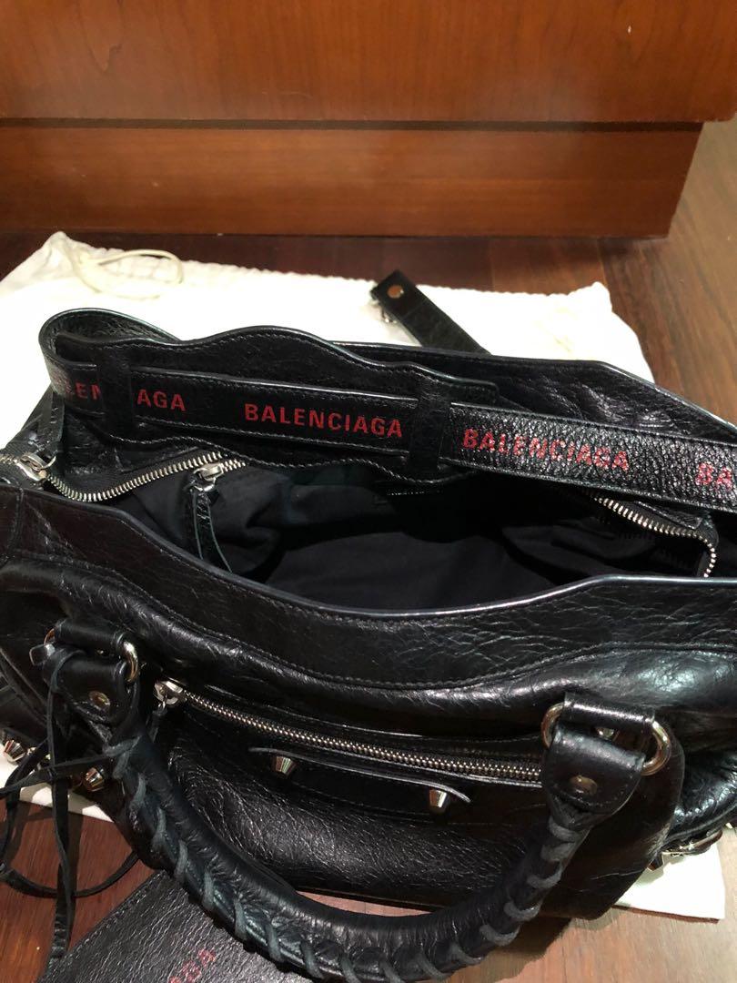 Estéril pistola pestaña Balenciaga Classic City Satchel, Women's Fashion, Bags & Wallets, Shoulder  Bags on Carousell