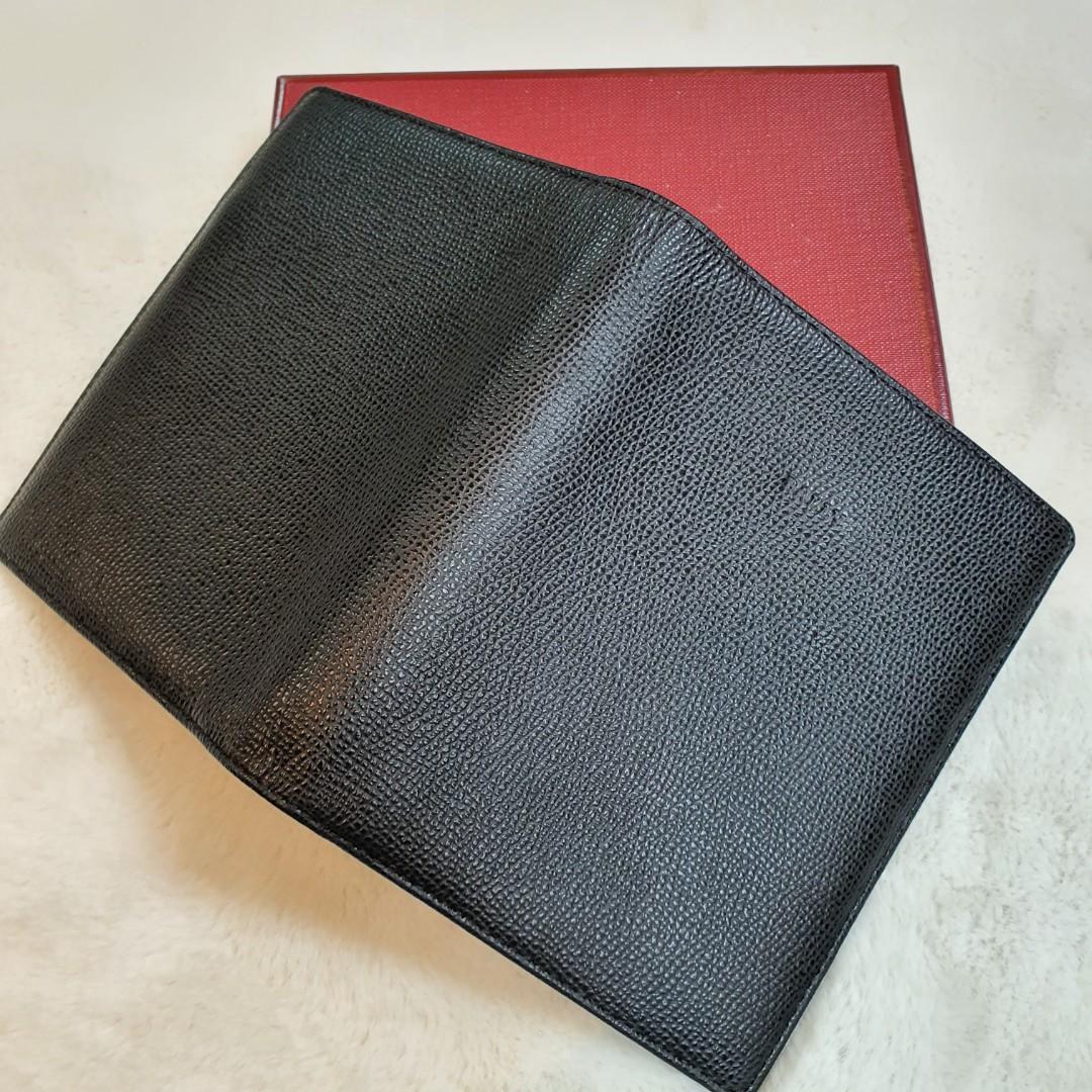 Bally passport holder clearance