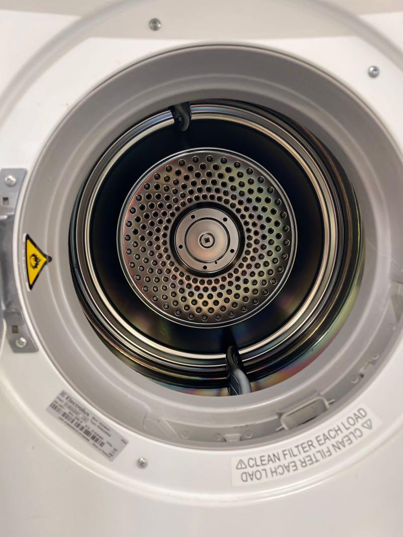 ELECTROLUX EDV7051 FRONT LOADING 220 VOLT ELECTRIC DRYER 7Kg, TV & Home