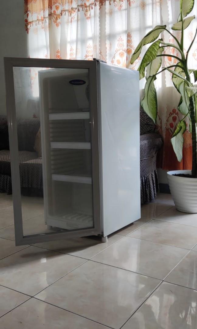 FUJIDENZO SU-45A SHOWCASE CHILLER (Category: Refrigerators and Freezers) located in Rizal. Submitted by jes7478 (Listing ID 1167830661, Image 1). Description: PTPA Admin... Thank you. 4.5 cu. ft. Showcase Ciller 220V/150W Input Power EER: 220 7- Level Mechanical Temperature Control Double glass door Fan-cooled system Internal LED lamps External LED switch Front leveling feet 3 Months lang nagamit then na-stock na sa bodega. For more information p
