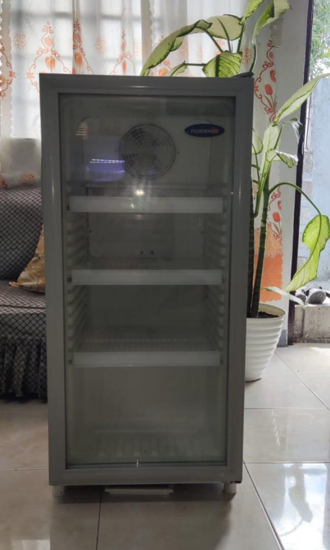 FUJIDENZO SU-45A SHOWCASE CHILLER (Category: Refrigerators and Freezers) located in Rizal. Submitted by jes7478 (Listing ID 1167830661, Image 2). Description: PTPA Admin... Thank you. 4.5 cu. ft. Showcase Ciller 220V/150W Input Power EER: 220 7- Level Mechanical Temperature Control Double glass door Fan-cooled system Internal LED lamps External LED switch Front leveling feet 3 Months lang nagamit then na-stock na sa bodega. For more information p