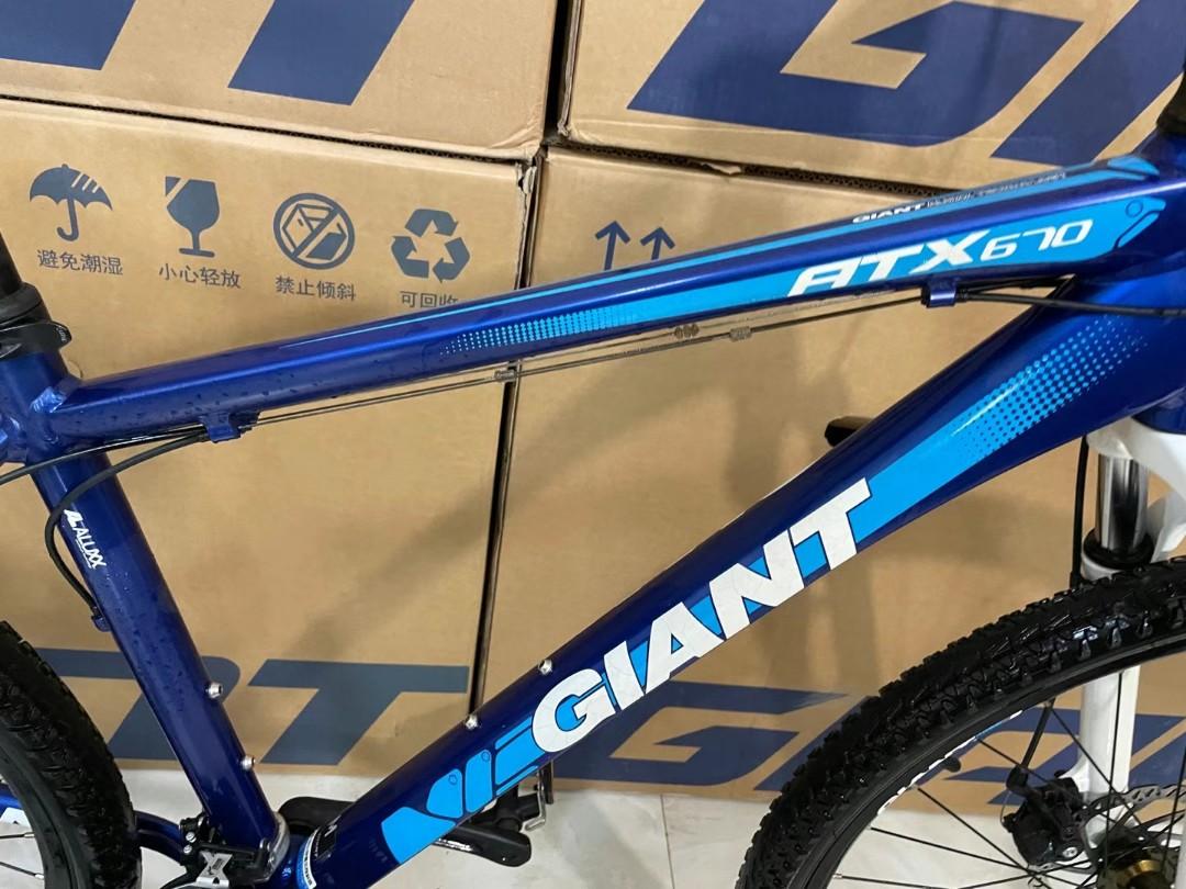 Giant mountain bike, Sports Equipment, Bicycles & Parts, Bicycles on
