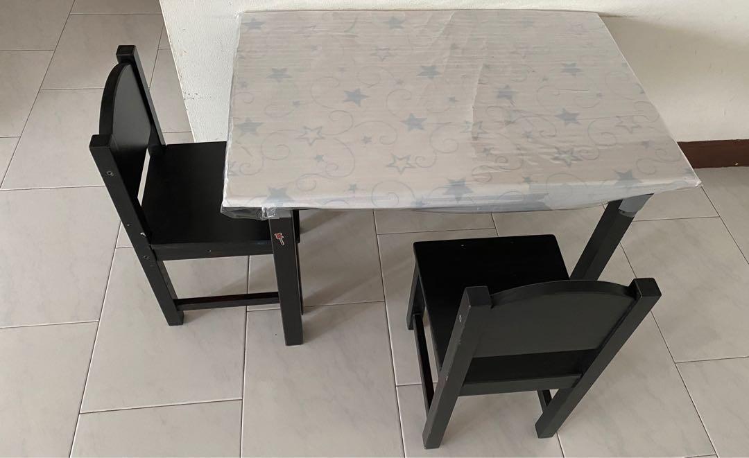Sundvik table top and chairs