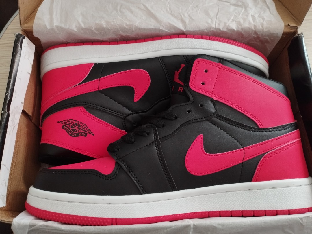 J1 highcut ( red/black), Men's Fashion, Footwear, Sneakers on Carousell