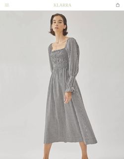 (Category: ) located in . Submitted by closet.curate (Listing ID 1167937153, Image 1). Description: .