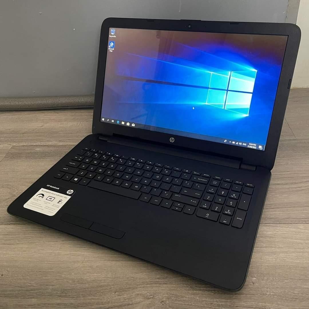 Laptop HP Notebook 15 AMD E2 7110 APU 500gb 4gbram AMD