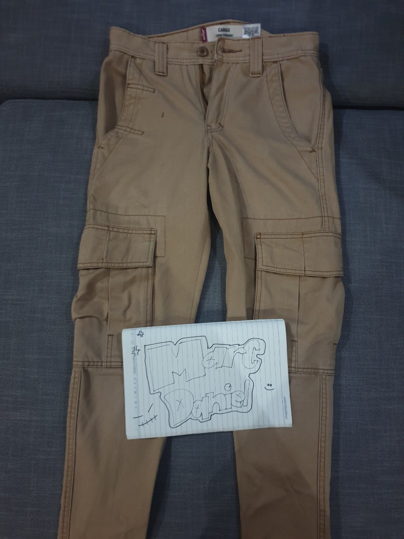 Levis cargo pants authentic, Men's Fashion, Bottoms, Jeans on Carousell