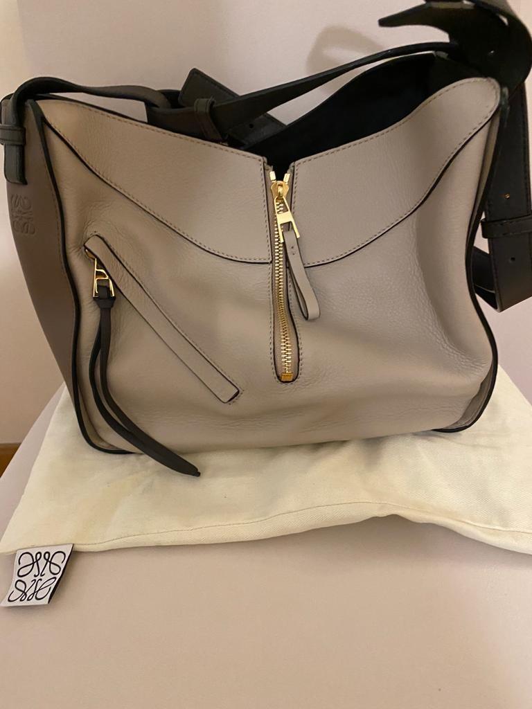 Loewe Small Hammock bag in classic calfskin Autumn Green Light