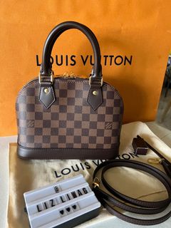 (Category: ) located in . Submitted by luxurlizzy (Listing ID 1168015170, Image 1). Description: .