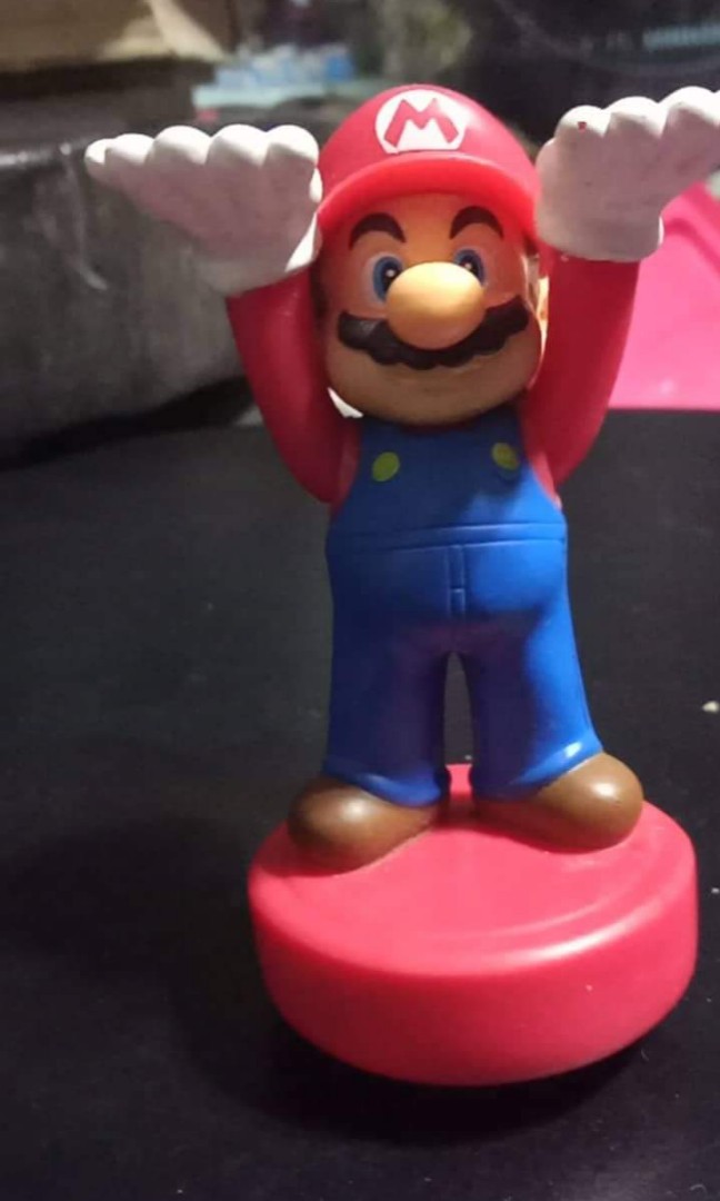 Mario Hands Up, Hobbies & Toys, Memorabilia & Collectibles, Vintage