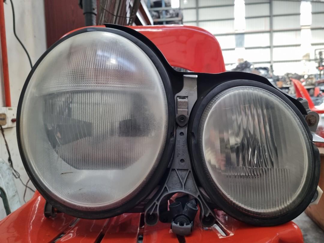 W210 xenon outlet headlights