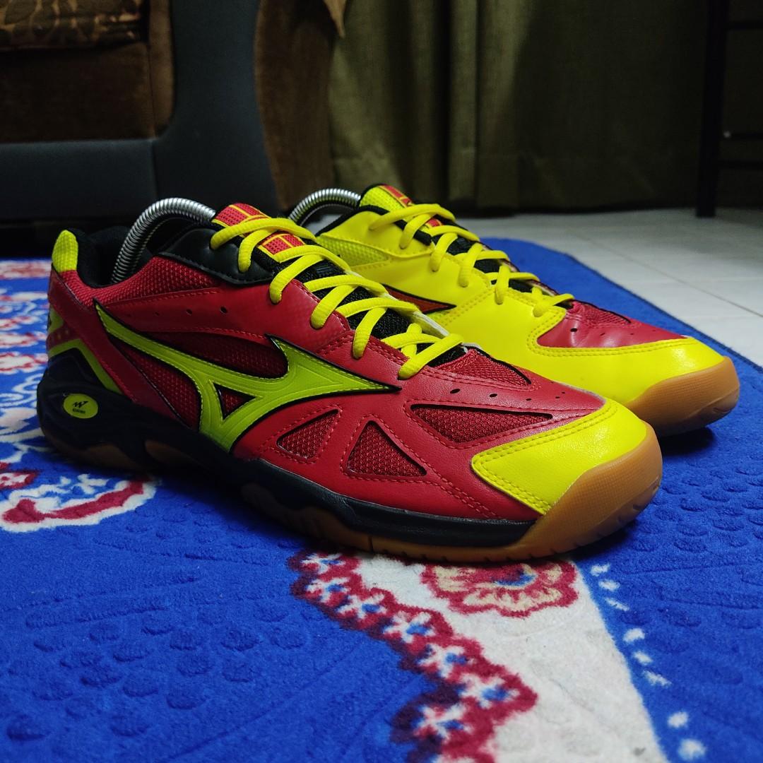 Mizuno wave shop gate 3