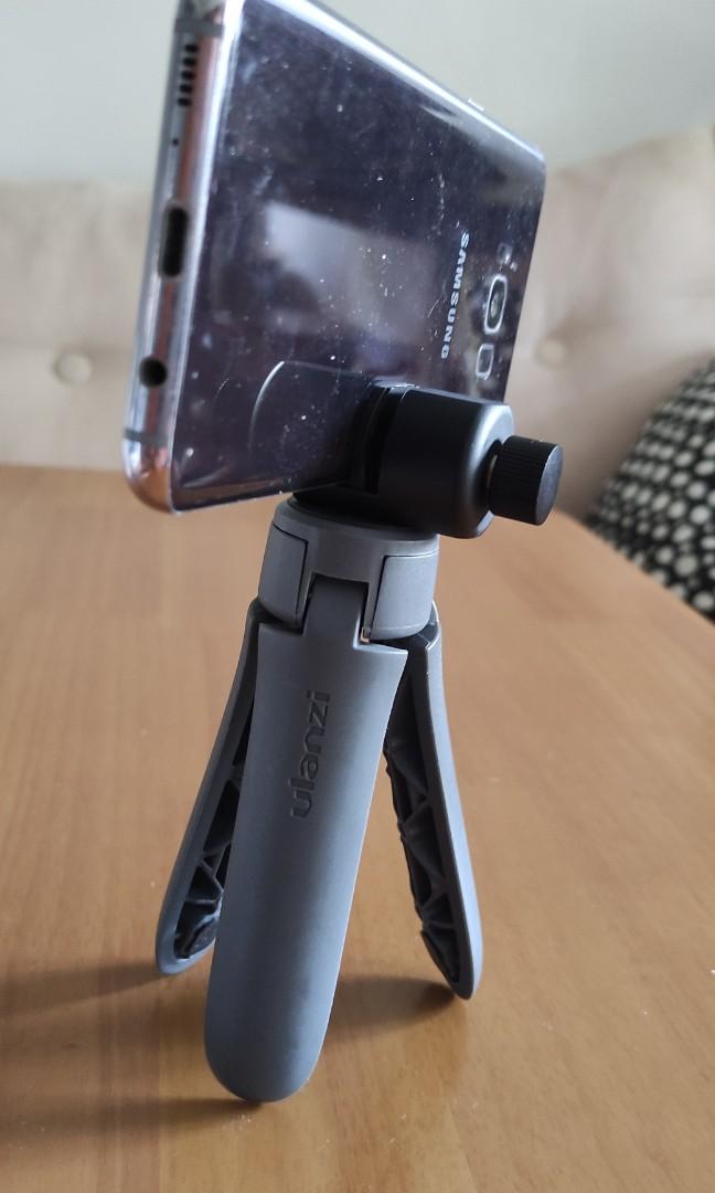 Mobile phone clamp on tripod, Photography, Photography Accessories