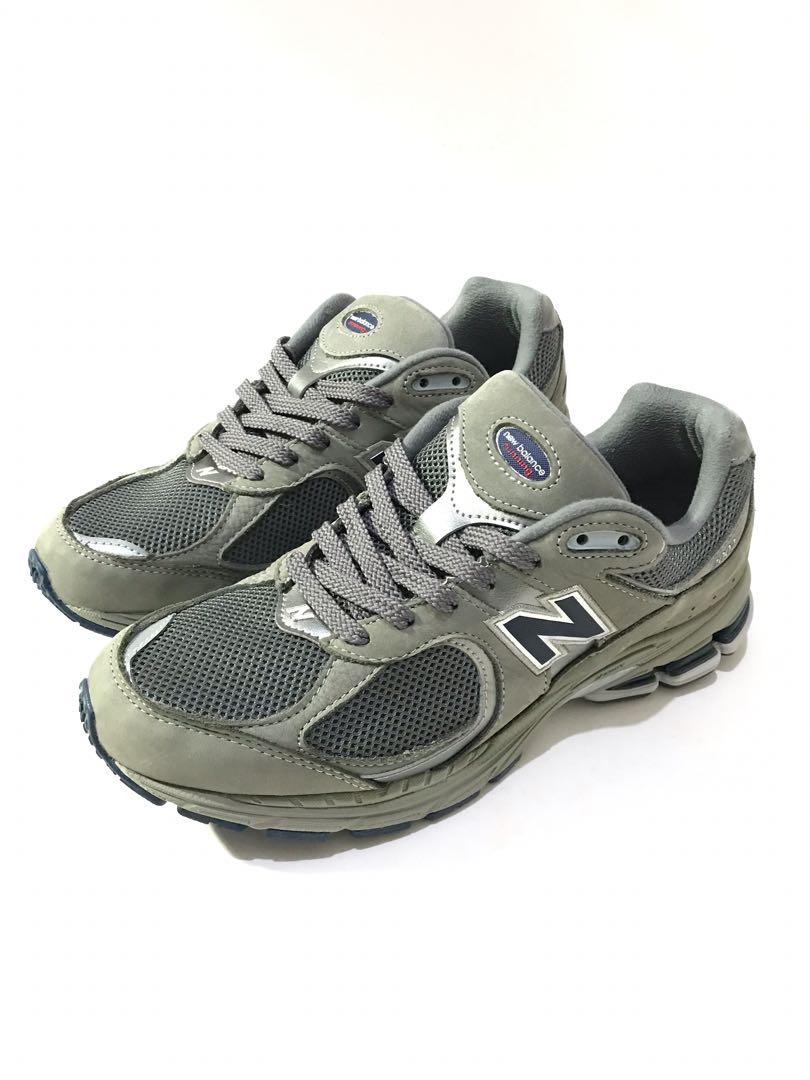 New Balance 2002R OG Light Grey ML2002RA US9, 男裝, 鞋, 波鞋