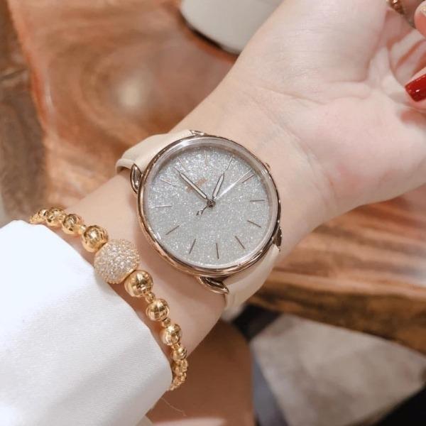 NEW Fossil Tailor Leather Ladies Watch ES4421 Luxury Watches on Carousell