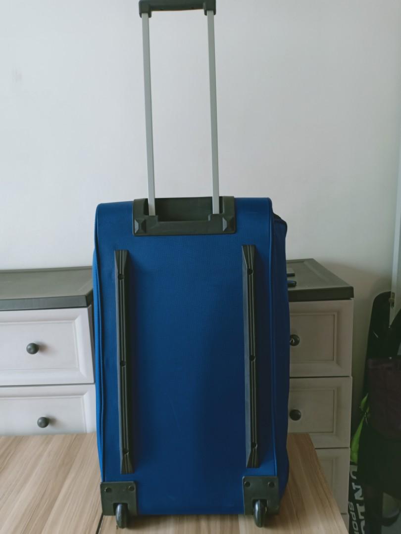 ORIGINAL SAMSONITE LUGGAGE MEDIUM, Hobbies & Toys, Travel, Luggage on