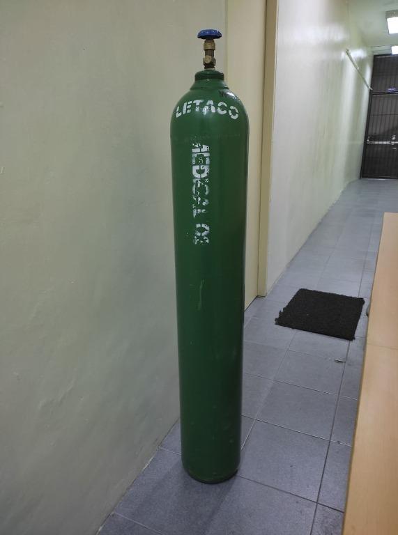 Oxygen tank, Health & Nutrition, Medical Supplies & Tools on Carousell