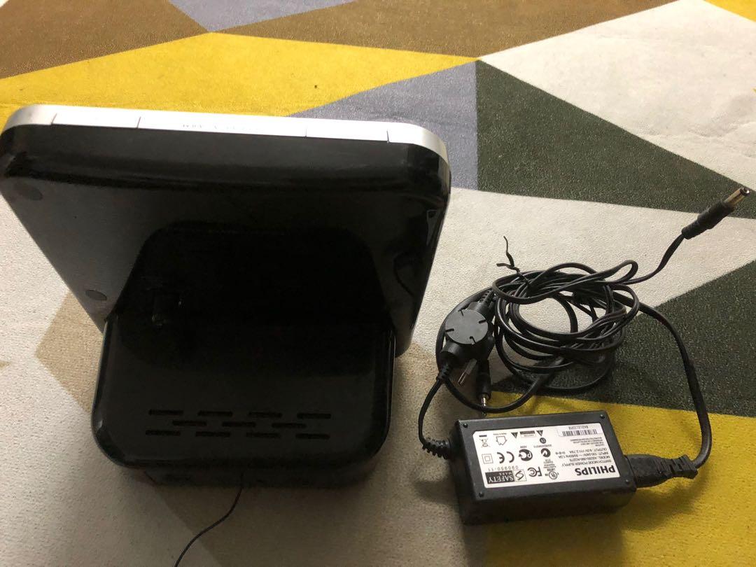 Philips DC315/37 Speaker System for 30Pin iPod/iPhone with LED Clock